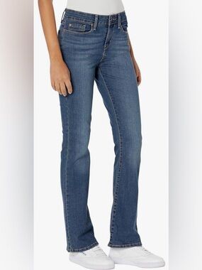 Women’s Mid Blue Bootcut Jeans